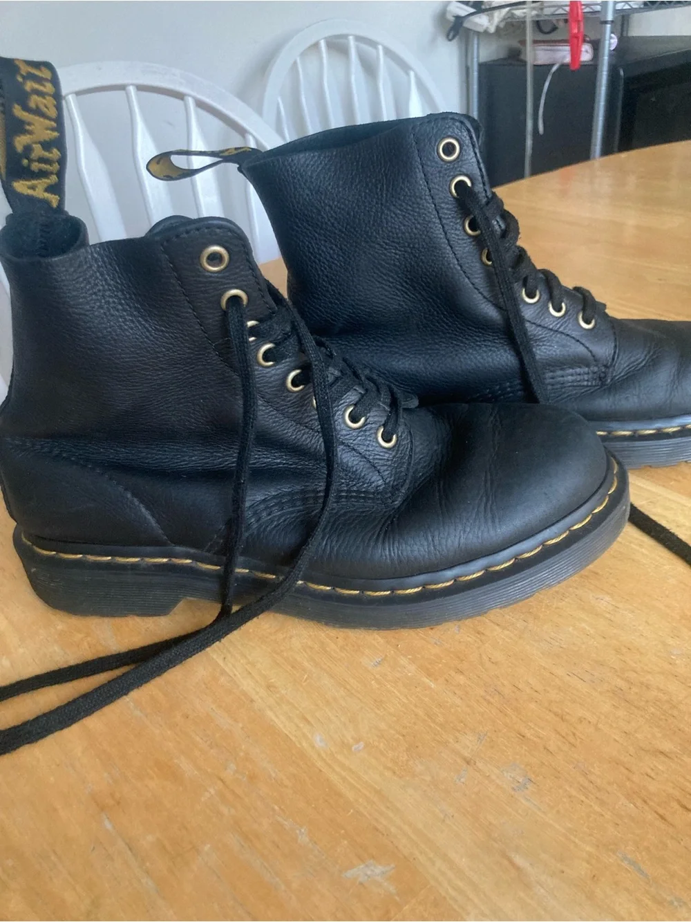 Dr. Martens Black 1460 pascal pebbled leather men’s 7/ women’s 8